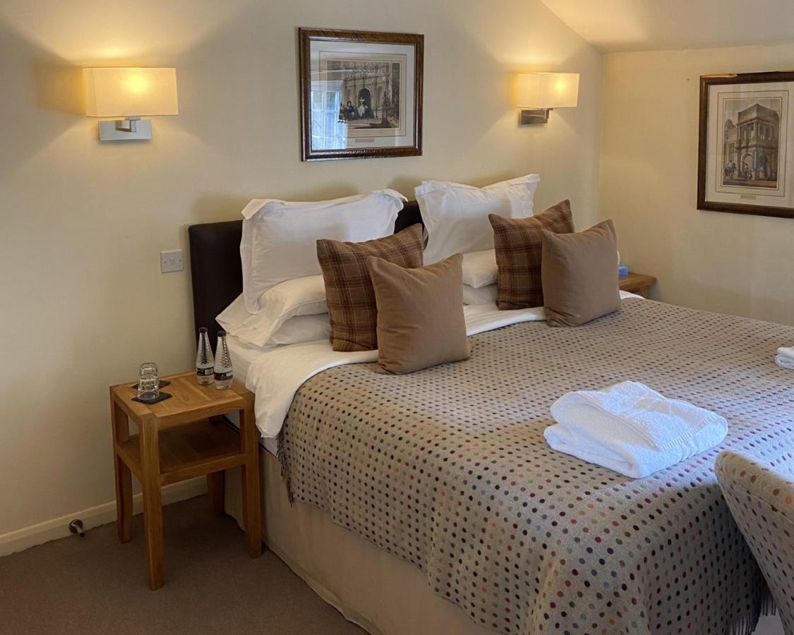 The Carpenters Arms Hotel Felixkirk Bagian luar foto